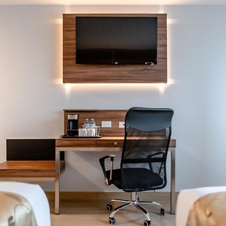 Sleep Inn Тихуана Экстерьер фото
