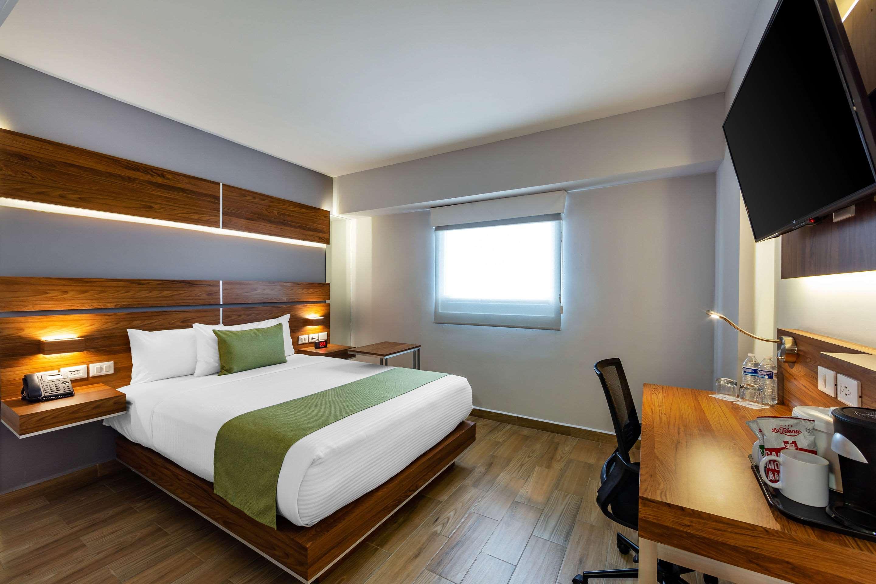 Sleep Inn Тихуана Экстерьер фото