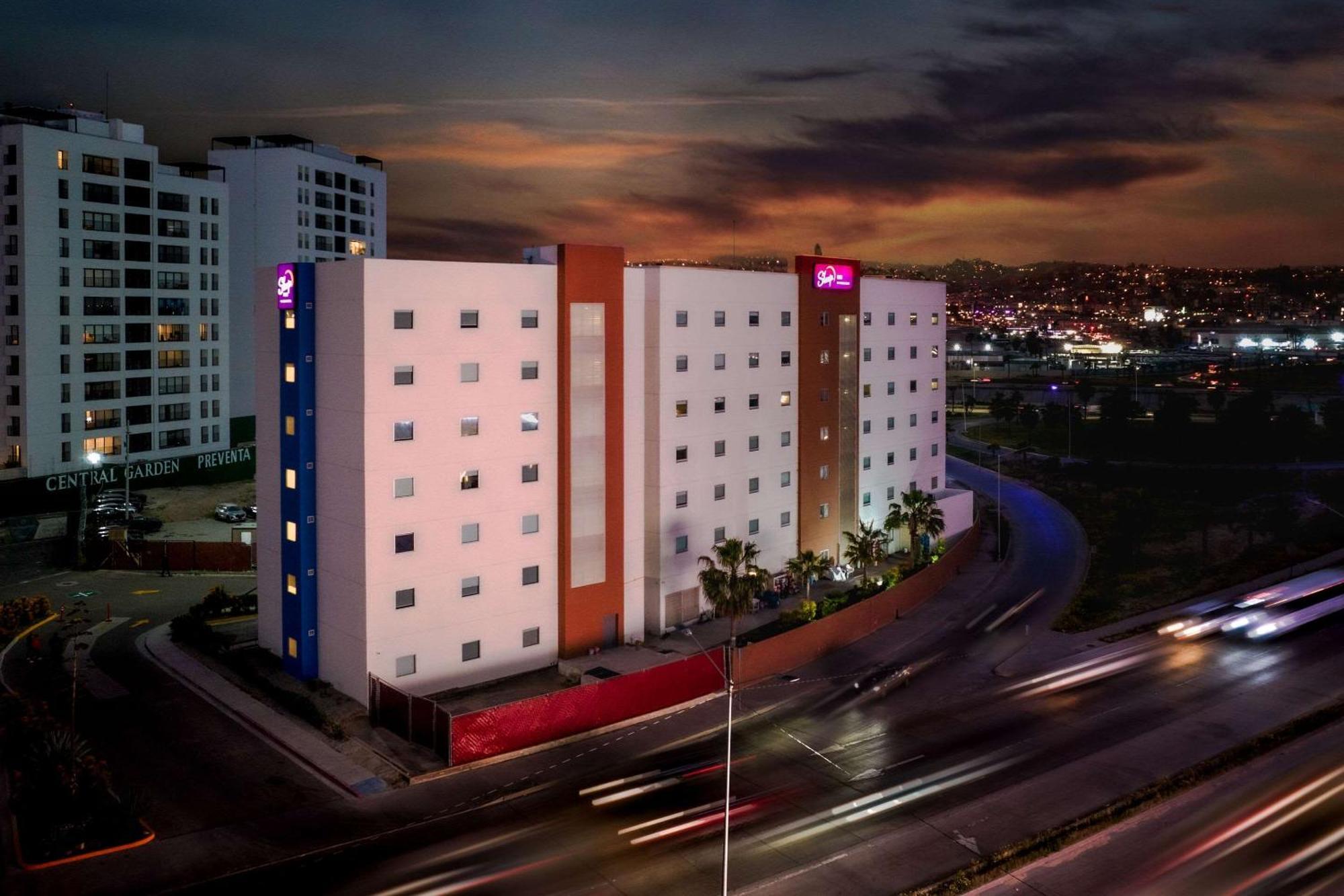 Sleep Inn Тихуана Экстерьер фото